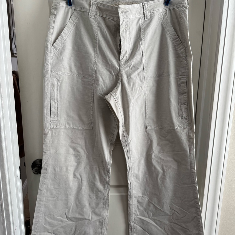 American Eagle Outfitters Women's Light Gray Baggie flare Pants